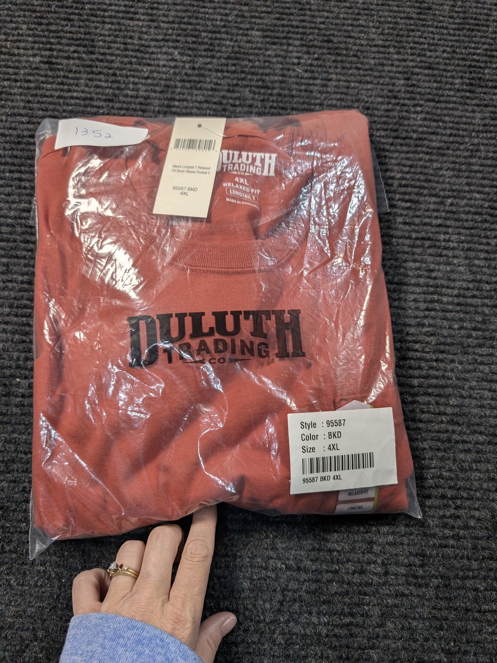 NWT Duluth Trading Co Longtail T Shirt 4XL Terracotta Red Pocket Tee